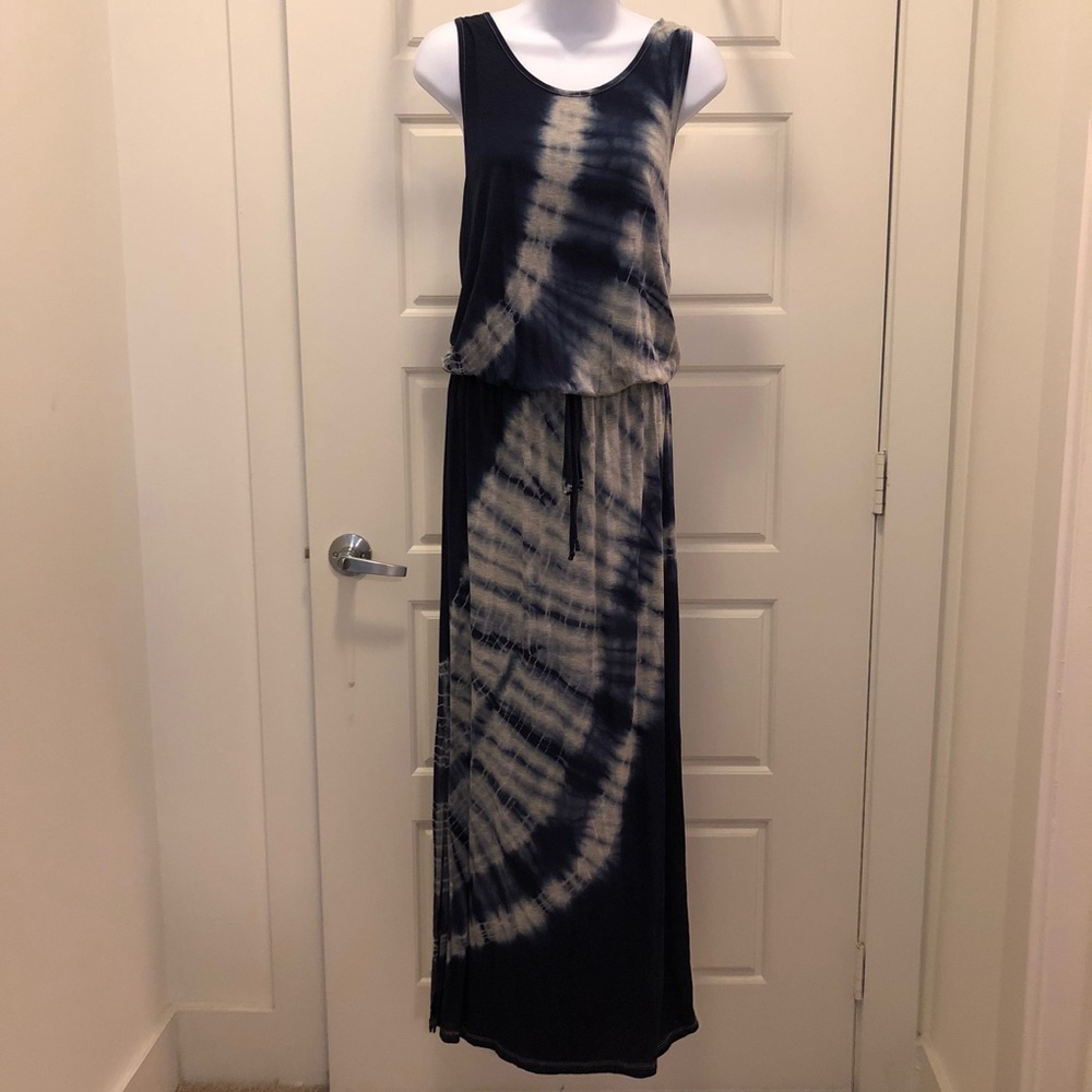 BLUE TIE DYE MAXI DRESS